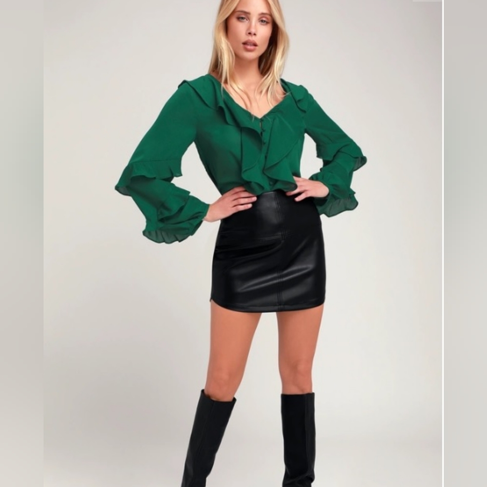 Lulu's Dark Green Ruffle Blouse NWT